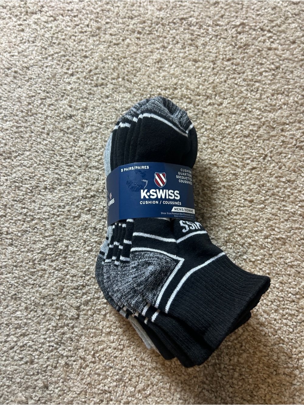 K-Swiss Men’s Quarter Crew Athletic Socks 5 Pair Black Gray Cushioned New